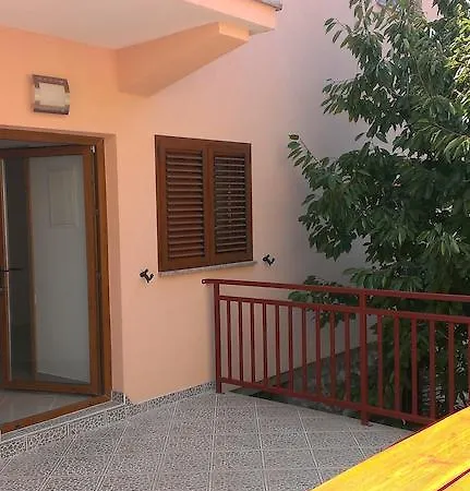 Hana * Starigrad-Paklenica